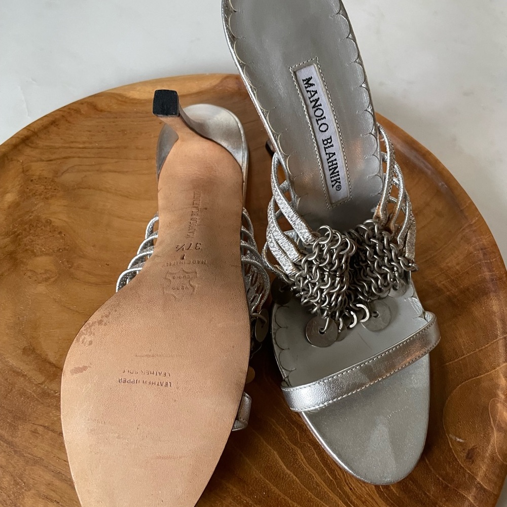 Good condition, never worn